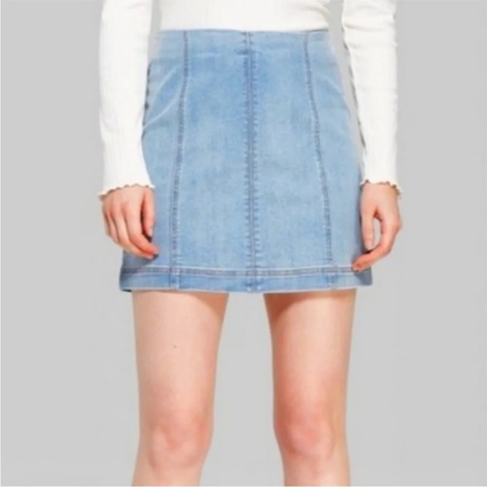 Wild Fable Denim Mini Skirt - Size 4 - Bleached Denim